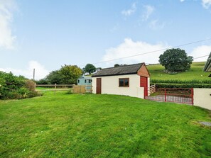Exterior - 3 bedroom accommodation in Hundred House, near Llandrindod Wells (Hundred House, near Llandrindod Wells)
