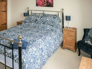 4 bedrooms, free WiFi, bed sheets