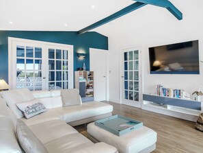 TV, fireplace - Norfolk Broads and Coast, The Beach House (Winterton on Sea)