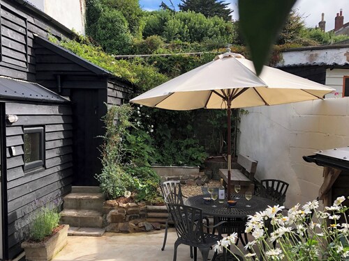 Church View Cottage & Barn
