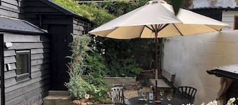 Church View Cottage & Barn