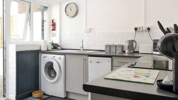 Dishwasher, highchair