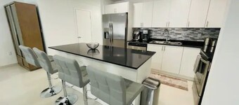 Comfortable European Style Home 4BR 4BA in Miami by ASVR-13670