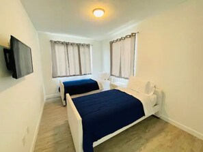 4 bedrooms, iron/ironing board, free WiFi, bed sheets - Comfortable European Style Home 4BR 4BA in Miami by ASVR-13670 (Princeton)