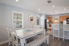 Dining - Beachside Gem! Walk to the Beach! Close to Shopping, Dining, & More! (Gulfport)