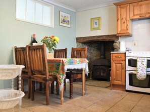 Dining - 2 bedroom accommodation in Bridford, Dartmoor (Bridford)
