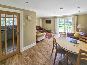 Uklassifisert bilde, 2 av 36, knapp