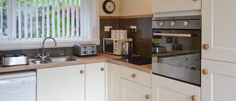 Dishwasher, highchair