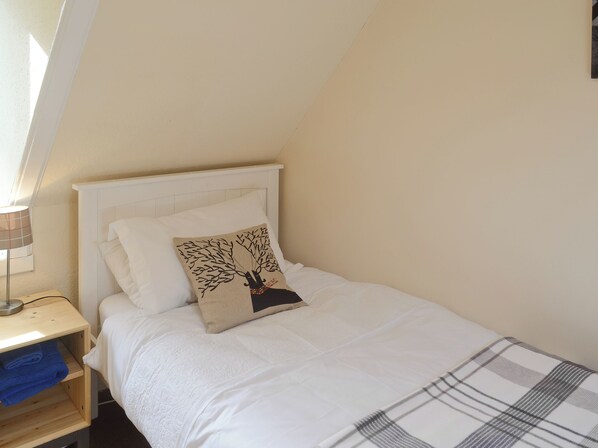 3 chambres, accès au Wi-Fi (inclus), literie fournie