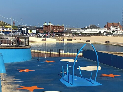 2 bedroom accommodation in Gorleston-on-Sea