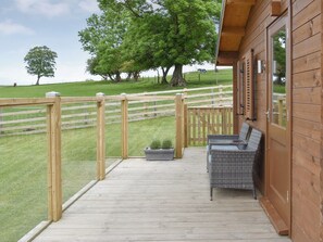 Terrace/patio - 2 bedroom accommodation in Pockley, near Helmsley (Pockley, near Helmsley)