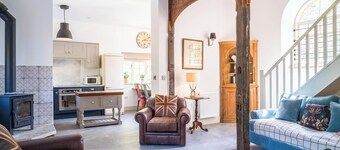 2 bedroom accommodation in Market Stainton, near Market Rasen