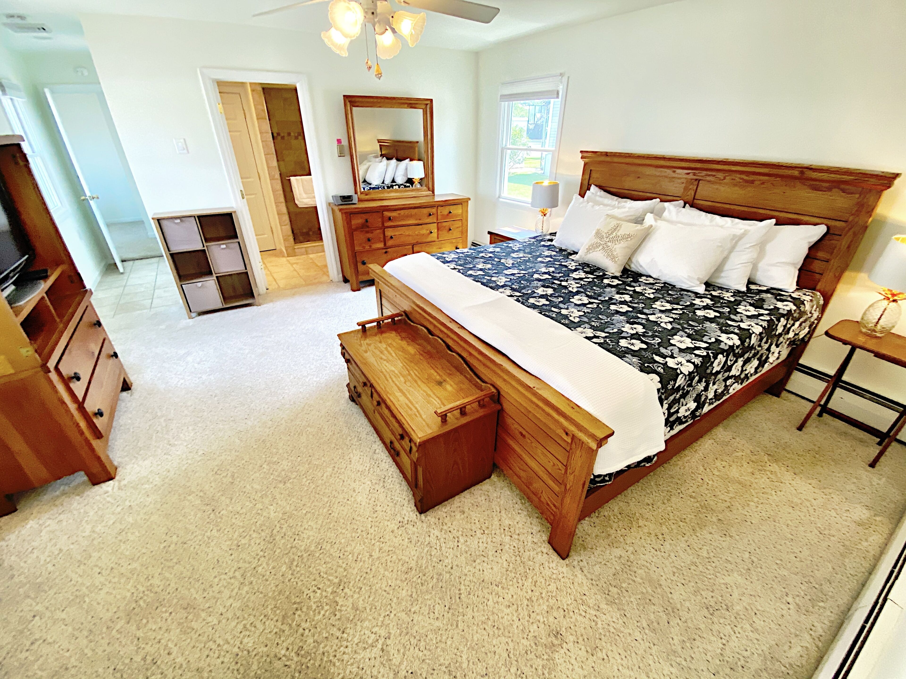 3 chambres, fer et planche à repasser, Wi-Fi gratuit, draps fournis