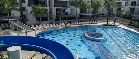 Outdoor pool, a heated pool