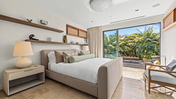 5 bedrooms, iron/ironing board, WiFi, bed sheets