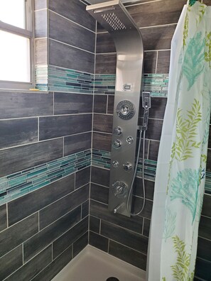 Shower, hair dryer, towels, soap - Brand New Pool on Daytona Beach!! (Daytona Beach)