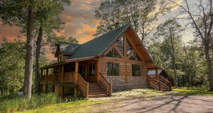 Northwoods Log Cabin