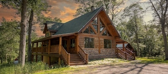 Northwoods Log Cabin