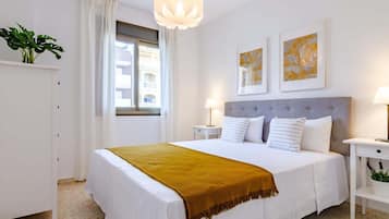 3 chambres, fer et planche à repasser, accès Internet, draps fournis