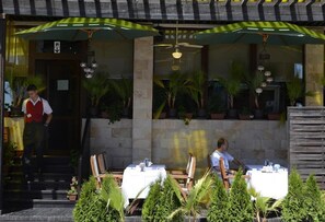 Unclassified image, 4 of 45, button - Royal Beach Hotel (Varna)