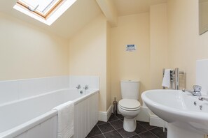 Apartment, Ensuite (Mango Suite) | Bathroom - Cherry Property - Mango Suite (Blackpool)
