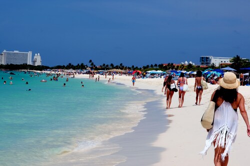 EAGLE BEACH-Luxury condo at LeVent with amazing pool and ocean views!