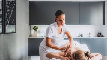 Couples treatment room(s), body treatments, hot stone massages