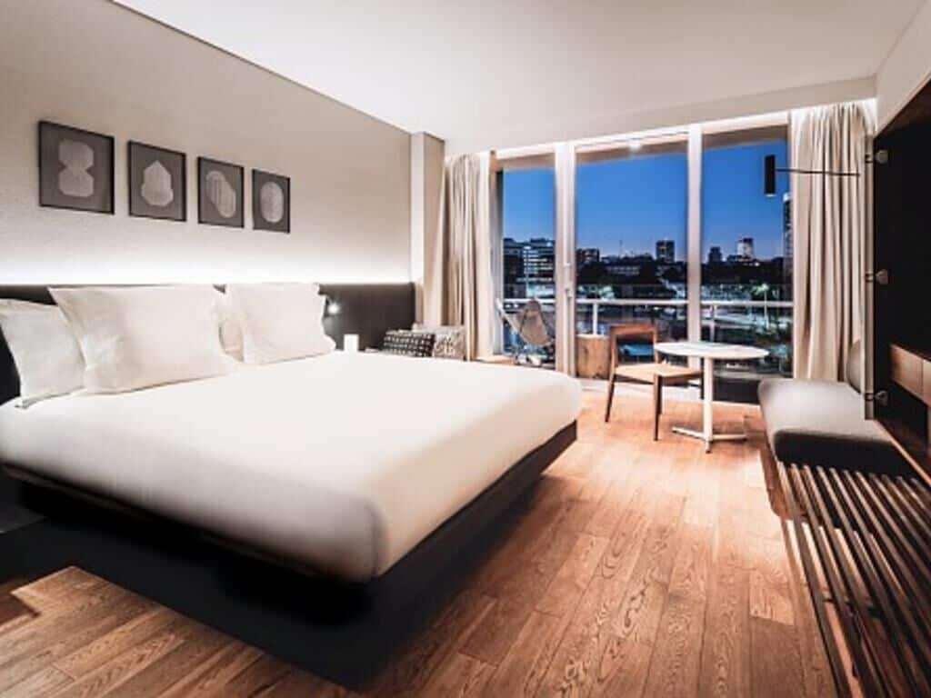 Superior Room, 1 King Bed, Harbour View