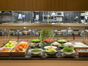 Buffet breakfast for a fee on weekends - Four Points by Sheraton Istanbul Kagithane (Istanbul)