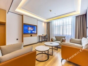 Living area - Greentree Inn Lanzhou Yanbei Road United University Express Hotel (Lanzhou)