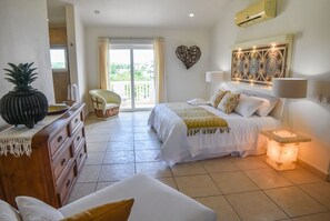 4 bedrooms, free WiFi, bed sheets