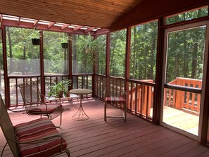 Interior - Enjoy a Peaceful & Secluded Home on Bull Shoals Lake - Direct Lake Access! (Yellville)