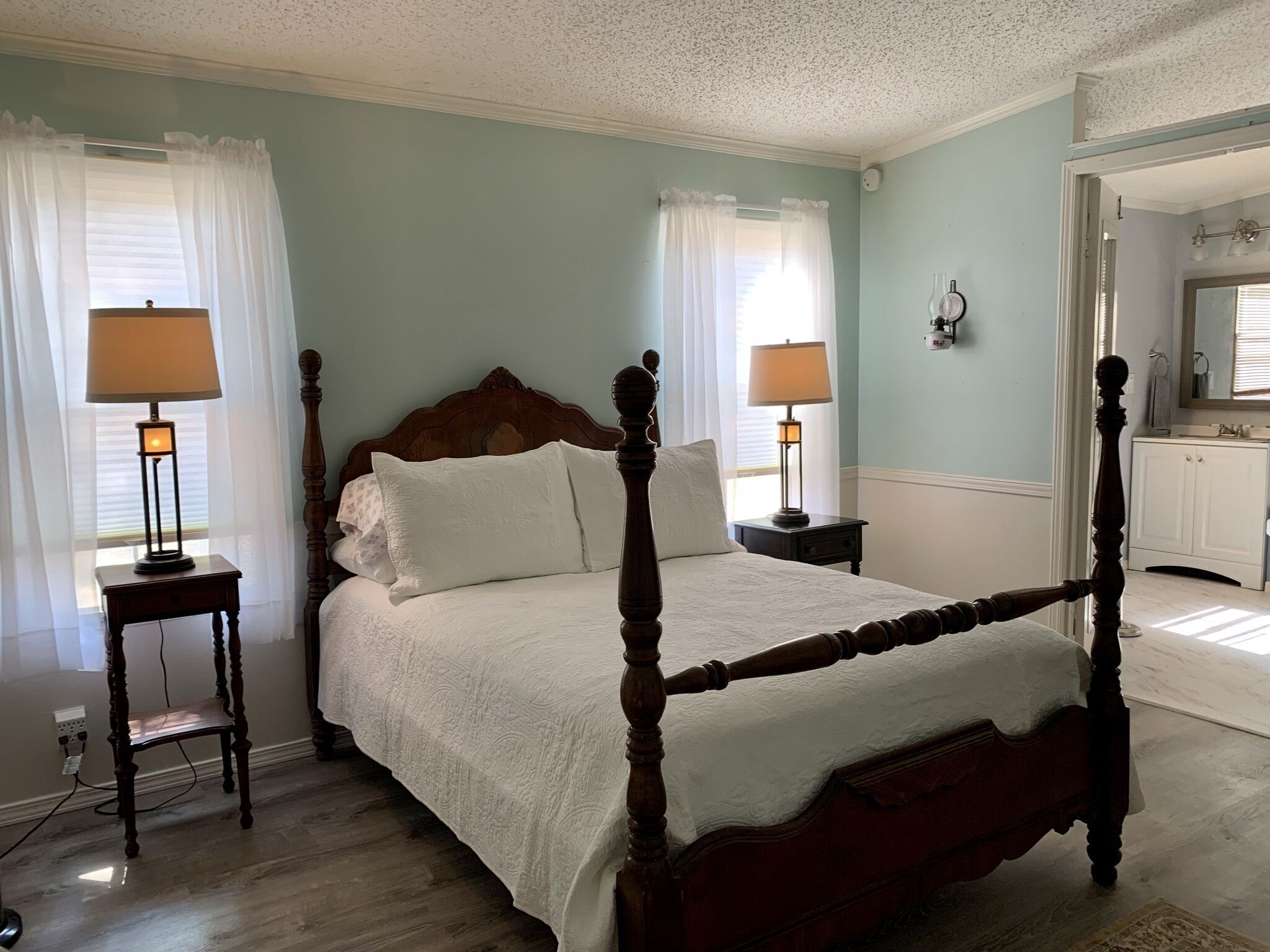 3 chambres, fer et planche à repasser, Wi-Fi gratuit, draps fournis