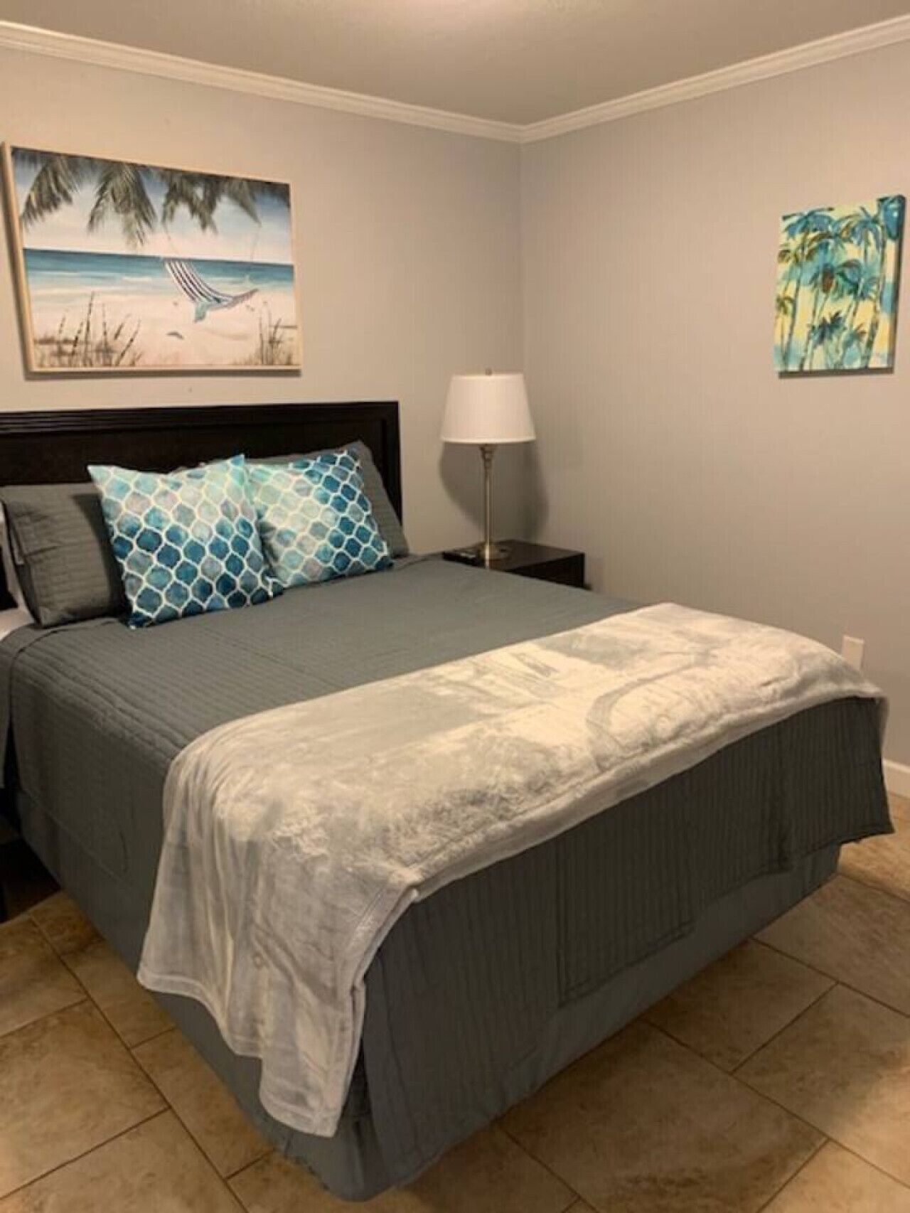 1 chambre, coffres-forts dans les chambres, bureau