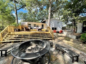 Terrace/patio - Updated in 2021 Notre Dame Football Weekend Entertaining Home (South Bend)