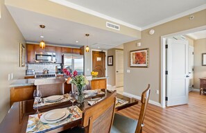 Dining - Maui Resort Rentals: Honua Kai Konea 1022 - Top-Floor 1BR w/ Partial Ocean AND West Maui Mountain Views (Lahaina)