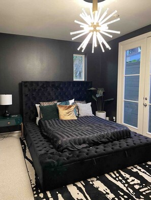 3 chambres, fer et planche à repasser, Wi-Fi, draps fournis