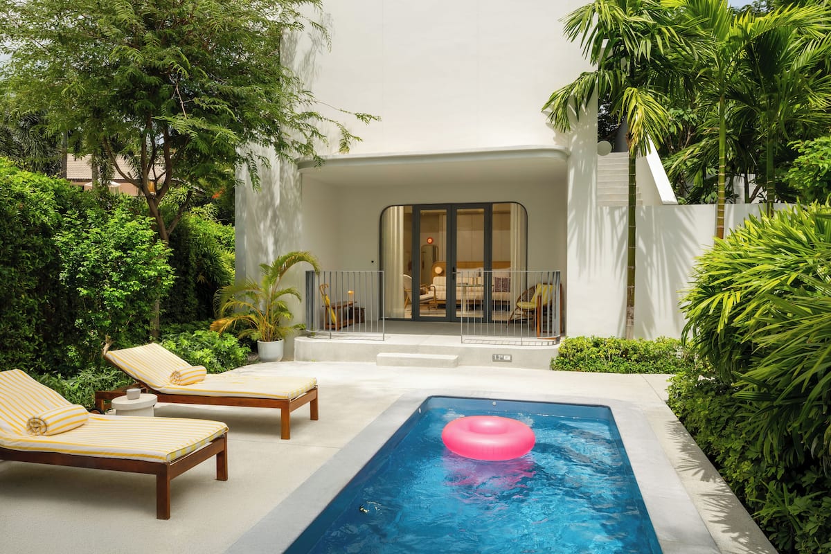 Standard Pool Villa | Hypo-allergenic bedding, down comforters, pillowtop beds, minibar