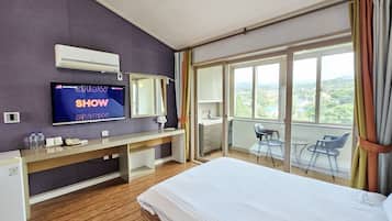 Deluxe Room, Mountain View (10PY) | Free WiFi, bed sheets