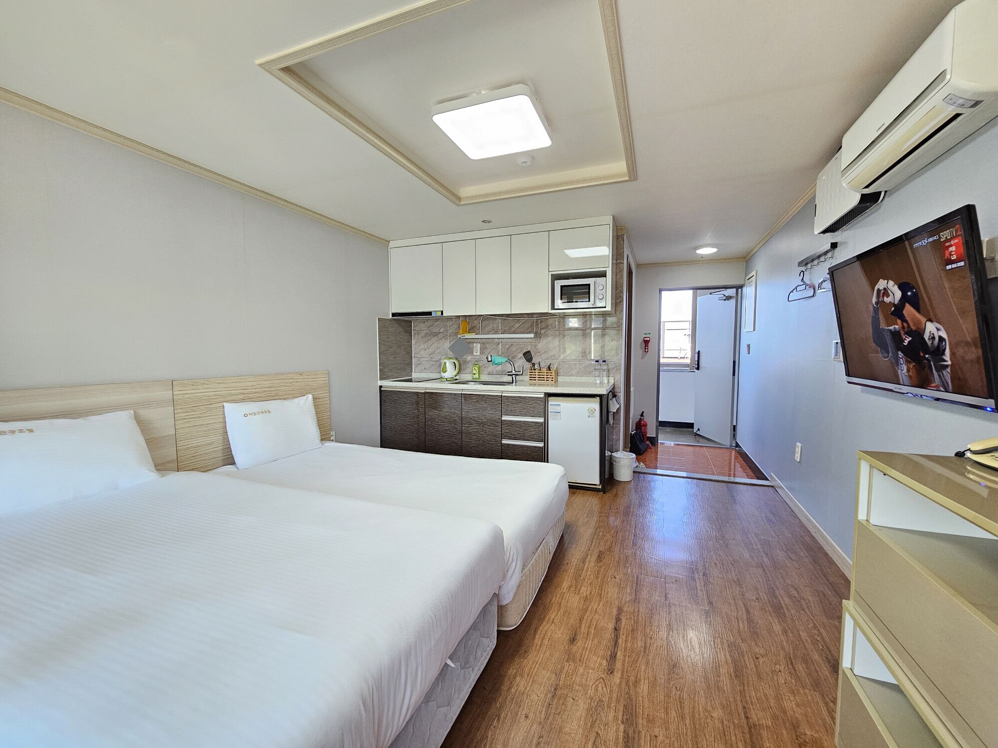 standard room (10py) - cooking allowed | free wifi, bed sheets