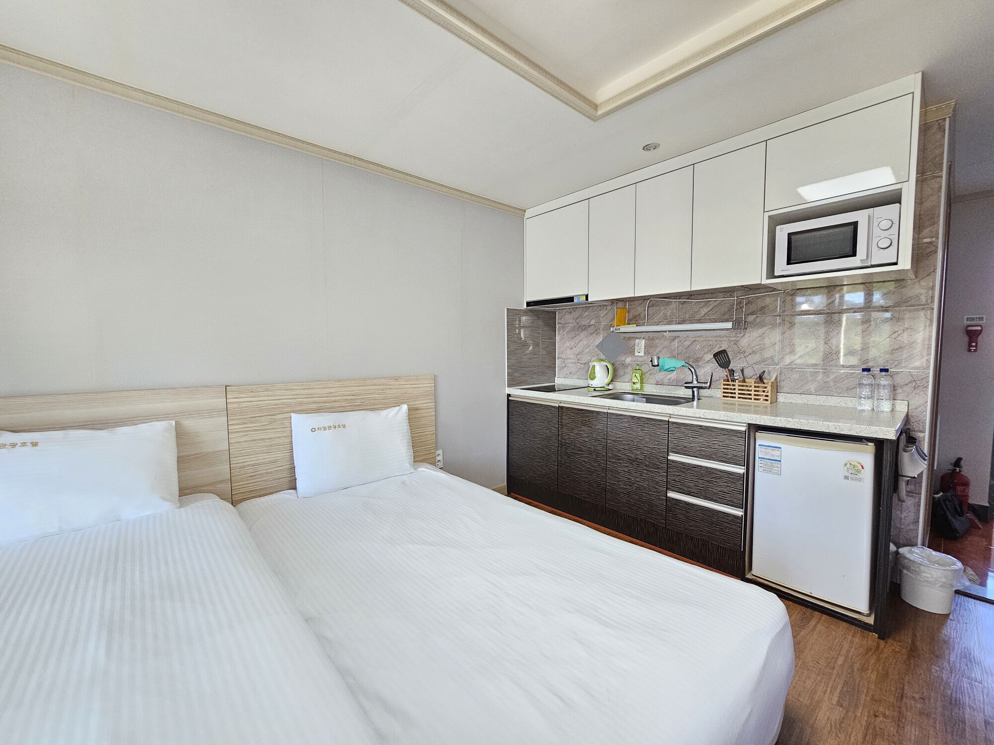 standard room (10py) - cooking allowed | free wifi, bed sheets