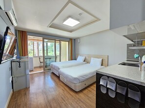 Standard Room (10PY) - Cooking allowed | Free WiFi, bed sheets - Haemil Resort (Jeju City)