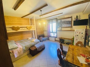 1 Schlafzimmer, Bügeleisen/Bügelbrett, WLAN, Bettwäsche