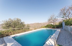 Pool - Vacation Home Encantadora Casa Rural piscina with Mountain & Sea View, Pool & Wi-Fi (Sayalonga)