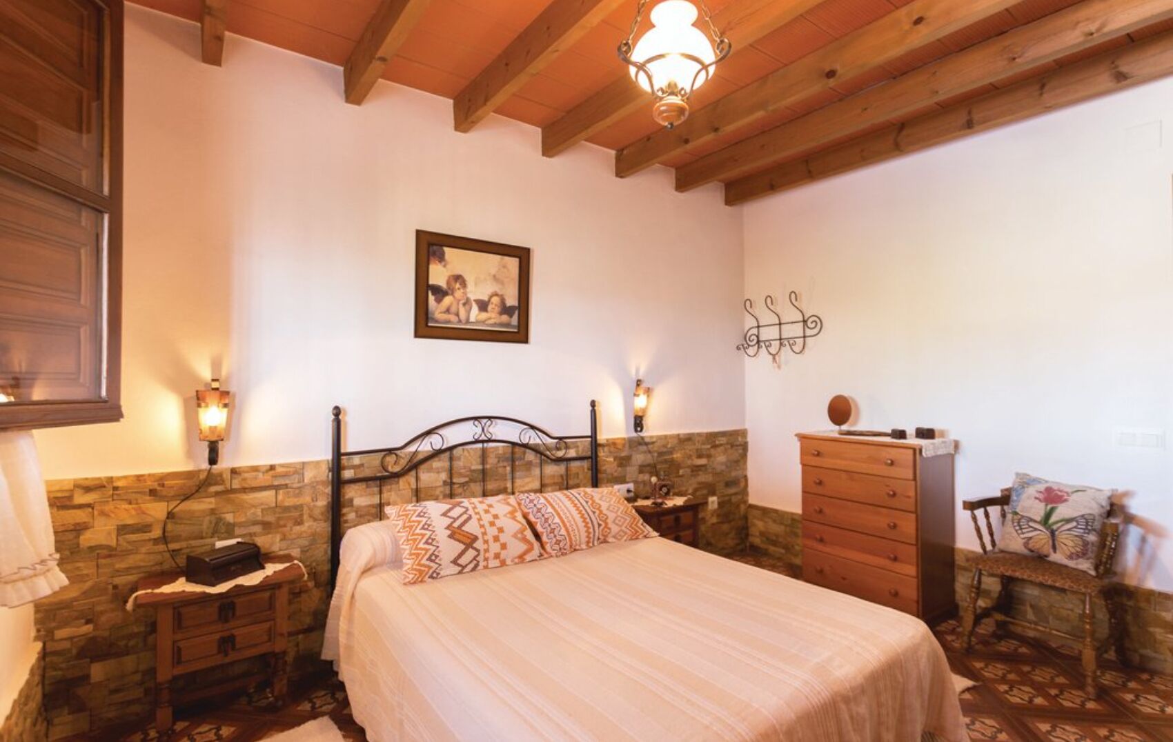 2 chambres, fer et planche à repasser, Wi-Fi gratuit, draps fournis