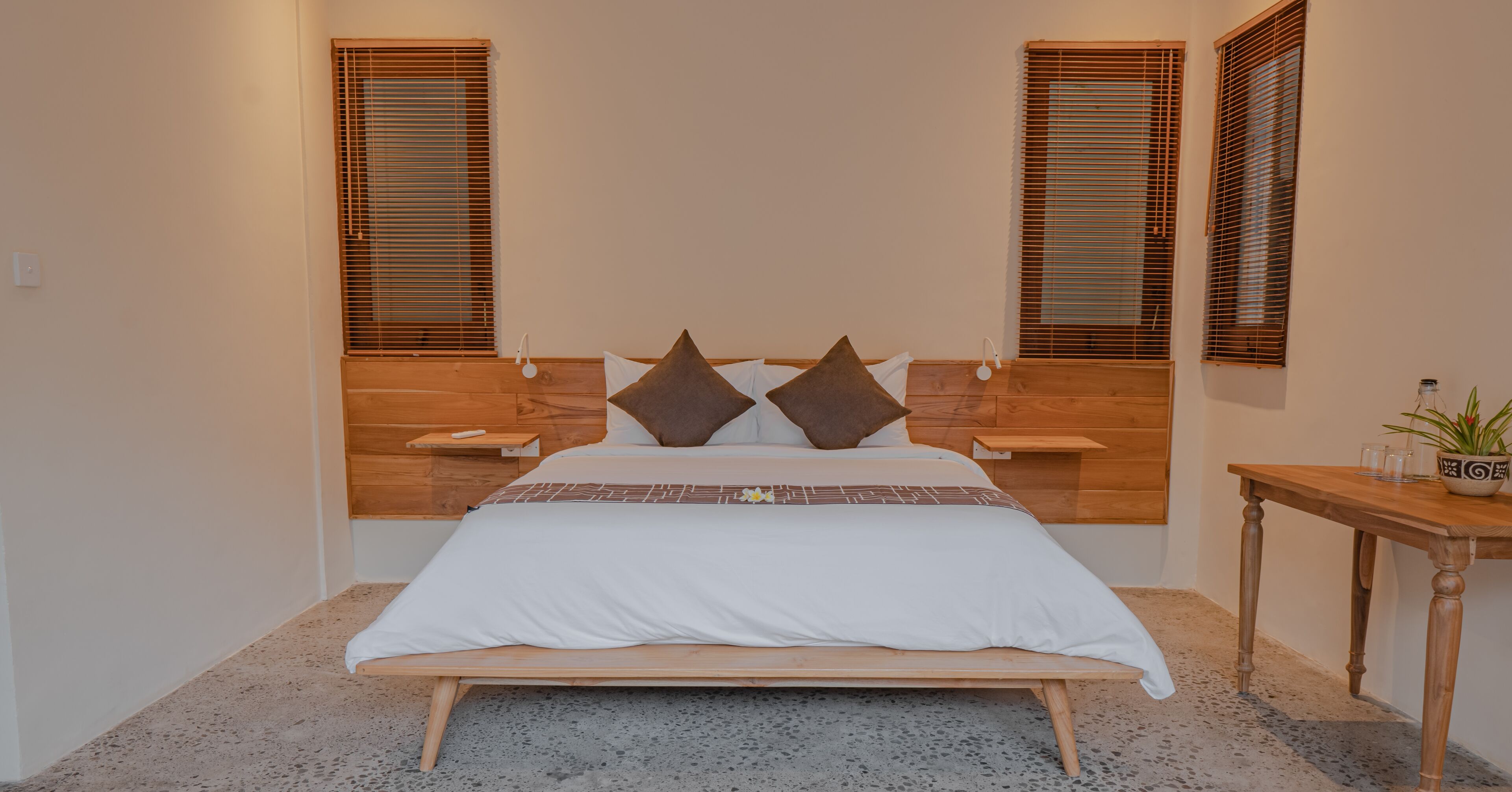 3 bedrooms, in-room safe, desk, laptop workspace