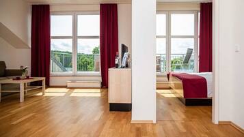 2 Schlafzimmer, Zimmersafe, Schreibtisch, WLAN