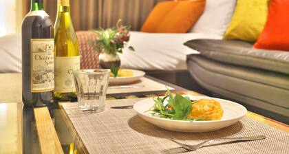 Kicon Hotels Fuchsia