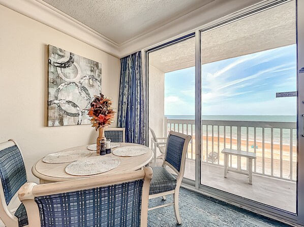 Dining - Beach front studio apartment or Condominium (Daytona Beach)
