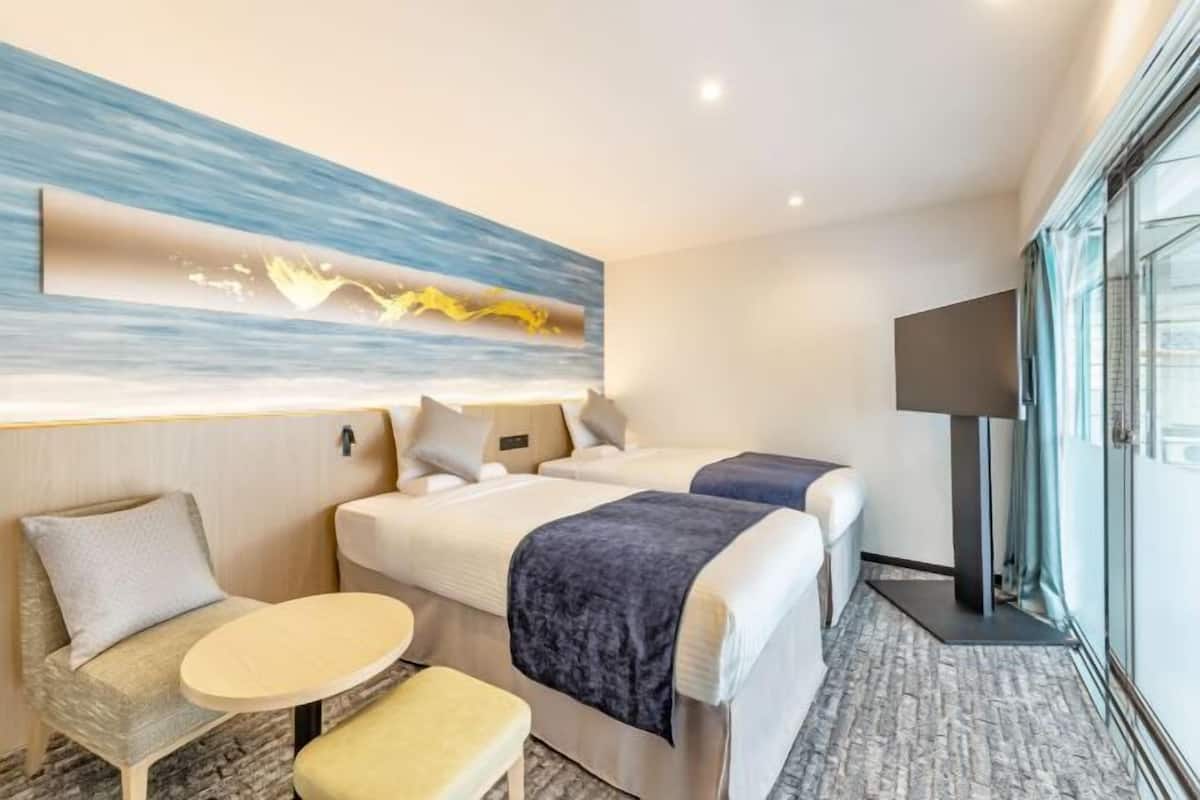 In-room safe, desk, free WiFi, bed sheets